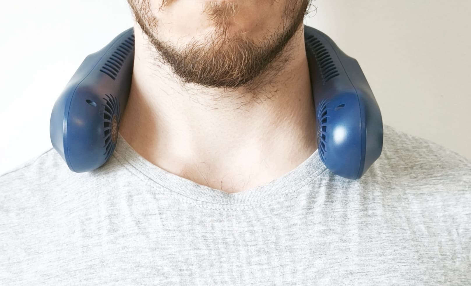 Wentylator na szyję z wyświetlaczem cyfrowym i ładowaniem USB 🌬️